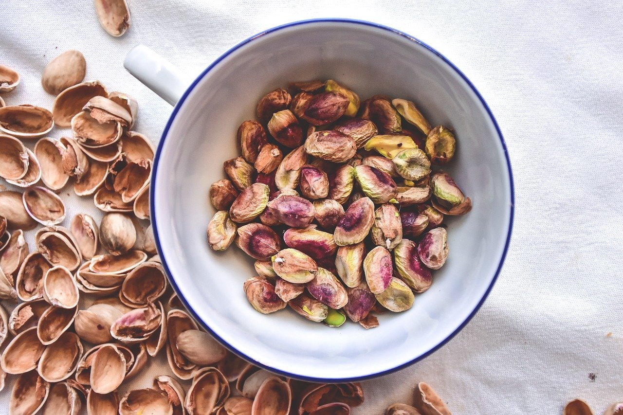 pistachios-2221154_1280